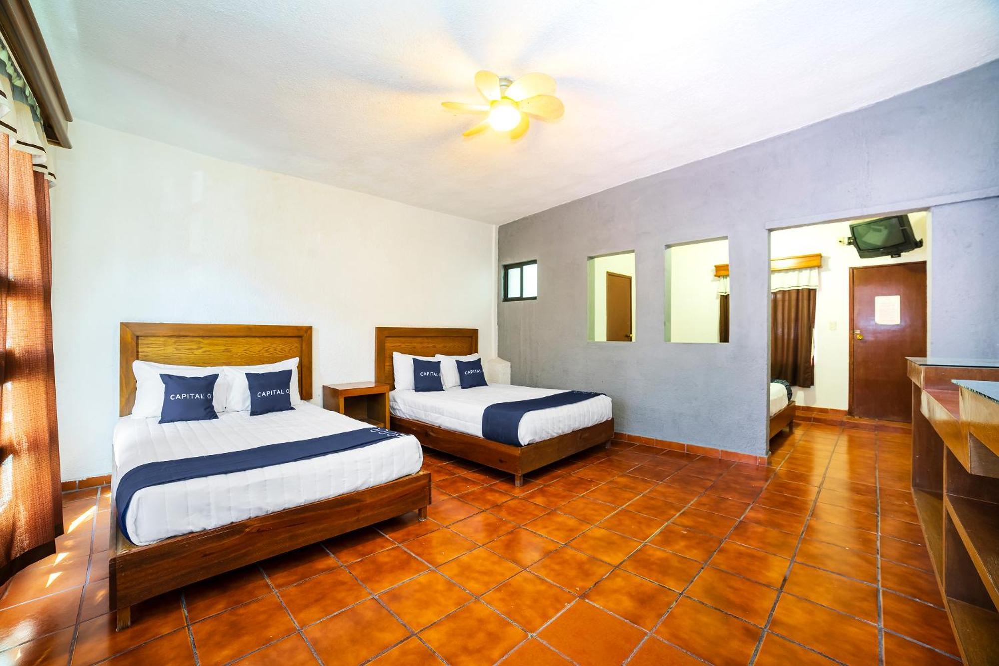 Capital O Hotel Casa Blanca Celaya  Luaran gambar