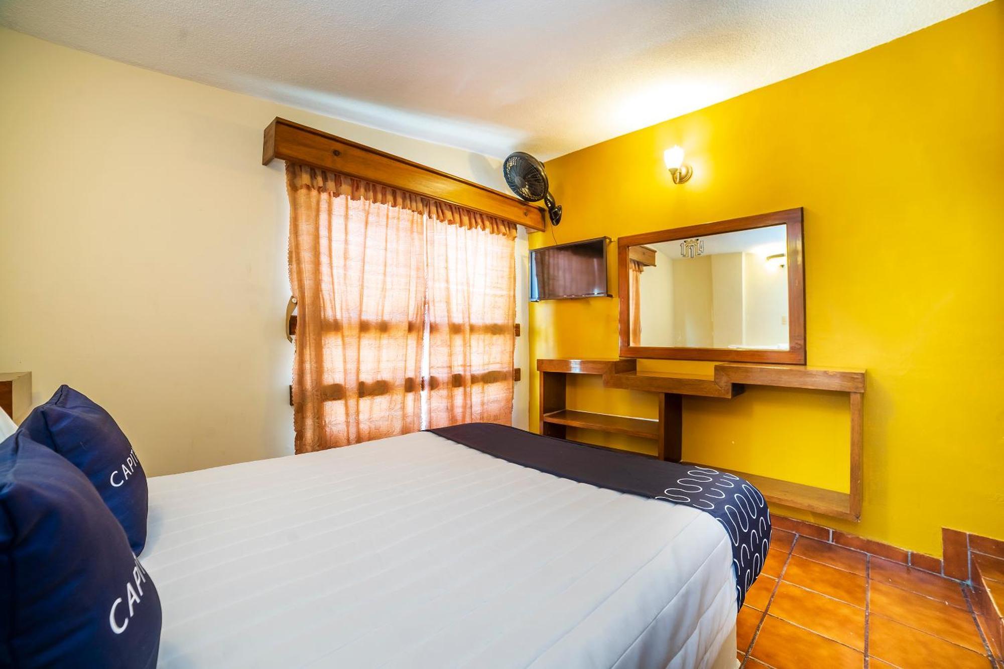 Capital O Hotel Casa Blanca Celaya  Luaran gambar
